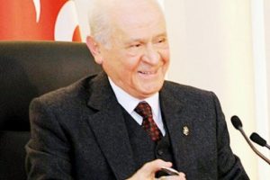 Bah&ccedil;eli: Kavga edeceğinize beni arayın
