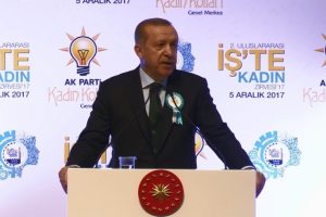Erdoğan'dan tüm kadınlara selam