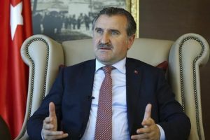 Bakan Bak, Nazmiye Muratlı'yı kutladı