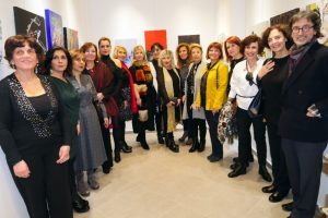 Ankaralı Sanatçı Kadınlar Derneği, Paris'te resim sergisi açtı
