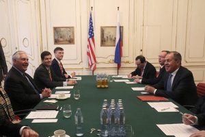 Tillerson ve Lavrov Viyana'da bir araya geldi