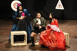 'Twitter Fenomeni Romeo ve İnsta Girl Juliet' seyirciyle buluştu