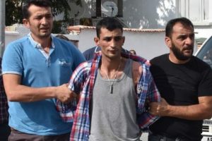 Kurye gibi girdiği iş yerinde eşini vuran kocaya 20 yıl hapis istemi