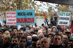 Erdoğan'ın memleketi Kud&uuml;s i&ccedil;in ayakta