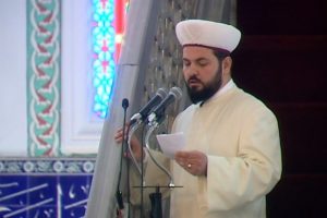 T&uuml;m camilerde 'Kud&uuml;s' hutbesi okundu