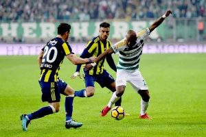 Yeşil beyazlı oyuncu Titi: "Penaltı kararı ş&uuml;pheli"