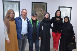 Bursa'da rekortmen d&ouml;nercinin kızından karakalem sergisi