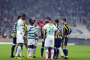 Bursaspor'da Fenerbah&ccedil;e mağlubiyeti &uuml;z&uuml;nt&uuml;s&uuml; yaşanıyor