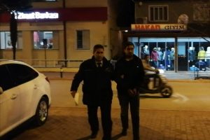 Bursa İznik'te hırsızlar zeytinyağı &ccedil;aldı