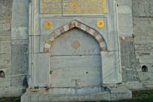 Tarihi &ccedil;eşmeler ihya edilmeyi bekliyor