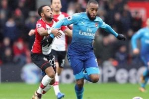 Southampton, Arsenal'den ka&ccedil;amadı!