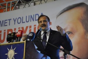 &Ccedil;avuşoğlu, Bursa'da Kılı&ccedil;daroğlu'na y&uuml;klendi