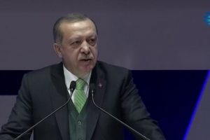 Erdoğan'dan &uuml;&ccedil;&uuml;nc&uuml; &ccedil;eyrek b&uuml;y&uuml;me rakamlarına yorum