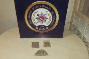Bursa'da polisten terminalde uyuşturucu operasyonu