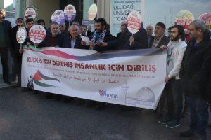 Bursa'da üniversitede düzenlenen Kudüs eylemine öğrenciler ilgi göstermedi