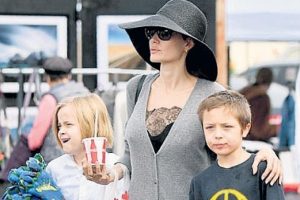 Angelina bit pazarında!