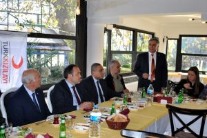 Kızılay Bursa'da kan i&ccedil;in toplandı