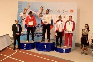 Bursalı sporcu Bayram Kayan'dan Avrupa &uuml;&ccedil;&uuml;nc&uuml;l&uuml;ğ&uuml;