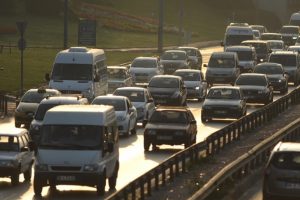 Trafikteki ara&ccedil; sayısı 22 milyonu ge&ccedil;ti