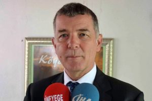 Moore, T&uuml;rkiye'ye veda etti