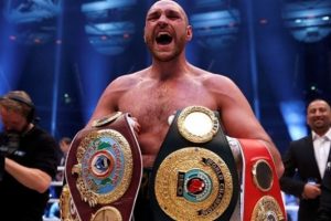 Fury yeniden ringe d&ouml;n&uuml;yor