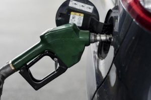 Benzine 8 kuruş zam geldi