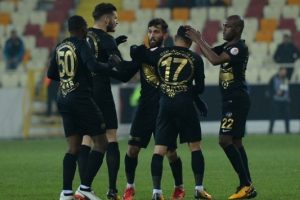 Osmanlıspor tur atladı