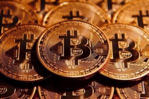 Starbucks'ı hack'leyip m&uuml;şterilere 'bitcoin madenciliği' yaptırdılar