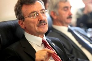 Bursa'da &ouml;ğrencilerden "temiz &ccedil;evre" y&uuml;r&uuml;y&uuml;ş&uuml;