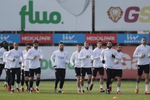 Galatasaray Yeni Malatyaspor ma&ccedil;ı hazırlıklarını s&uuml;rd&uuml;rd&uuml;