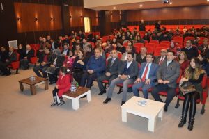 Bursa'da &ouml;ğretmenler okudu, &ouml;ğrenciler dinledi