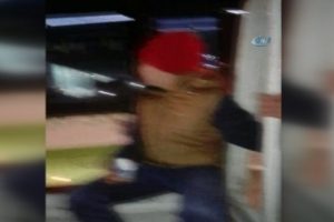 Bursa'da kamyon kasasında tehlikeli yolculuk kamerada