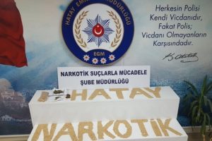 Binlerce uyuşturucu hap ele ge&ccedil;irildi
