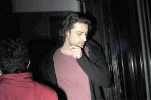 Acemi &ccedil;apkın ka&ccedil;amadı!