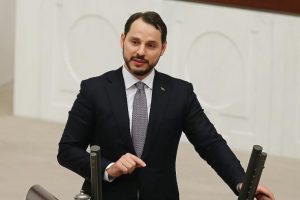 Albayrak: Akdeniz'de sondaj faaliyetlerinde T&uuml;rk bayraklı gemilerimizle dolaşacağız