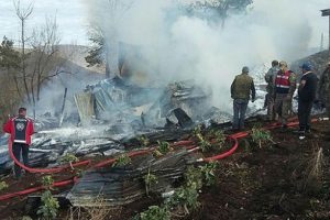 3 çocuk yanarak hayatını kaybetti