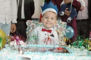 5 yaşında 10 ameliyat ge&ccedil;irdi