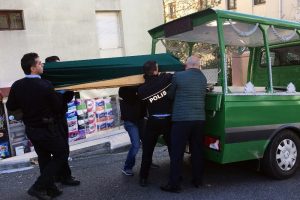Markette kanlı hesaplaşma: 1 &ouml;l&uuml;