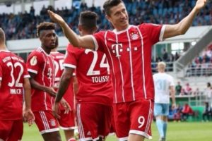 Lewandowski Bundesliga tarihine ge&ccedil;ti