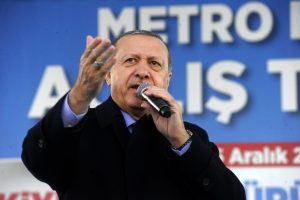 "İslam d&uuml;nyası T&uuml;rkiye'ye bakıyor"