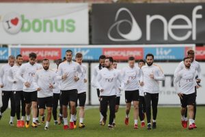 Galatasaray'da, Evkur Yeni Malatyaspor mesaisi s&uuml;rd&uuml;