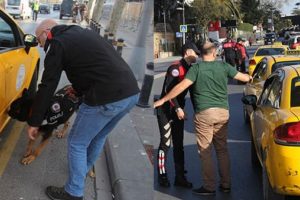 Polis denetledi: 10'larcası men edildi