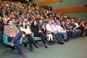 Bursa Nil&uuml;fer Kadın Korosu'ndan anlamlı konser