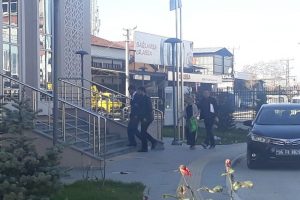 17 bin tl değerinde ziynet eşyası &ccedil;alan zanlılar yakalandı