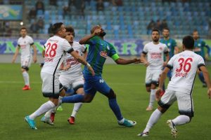 Rizespor evinde rahat kazandı