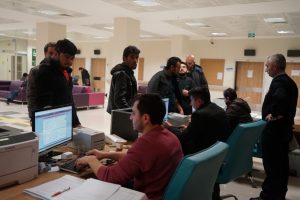 53 inşaat iş&ccedil;isi yemekten zehirlendi