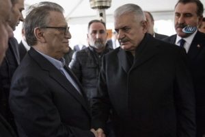 Başbakan'ın Yılmaz ailesine taziye ziyaretinden karaler