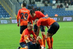 Başakşehir ge&ccedil; a&ccedil;ıldı