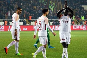 Galatasaray deplasmandaki k&ouml;t&uuml; serisini durduramadı