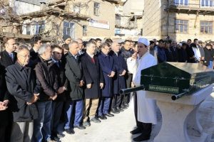 Gazeteci Mehmet Acet'in babası defnedildi